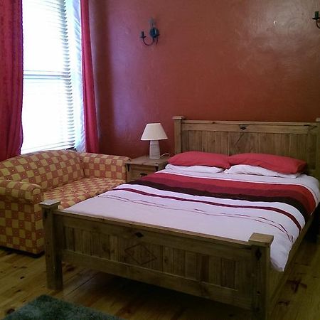 Clarmont Guest House พอร์ตรัช ภายนอก รูปภาพ