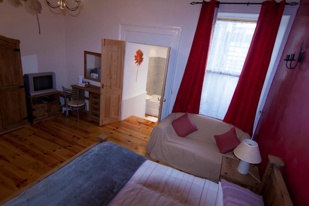 Clarmont Guest House พอร์ตรัช ห้อง รูปภาพ